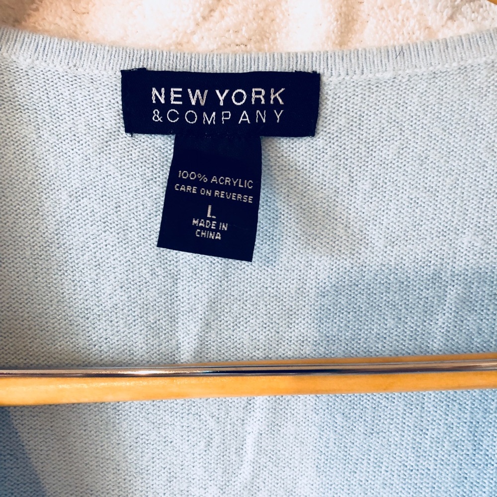Sweater - Picture 3 of 3